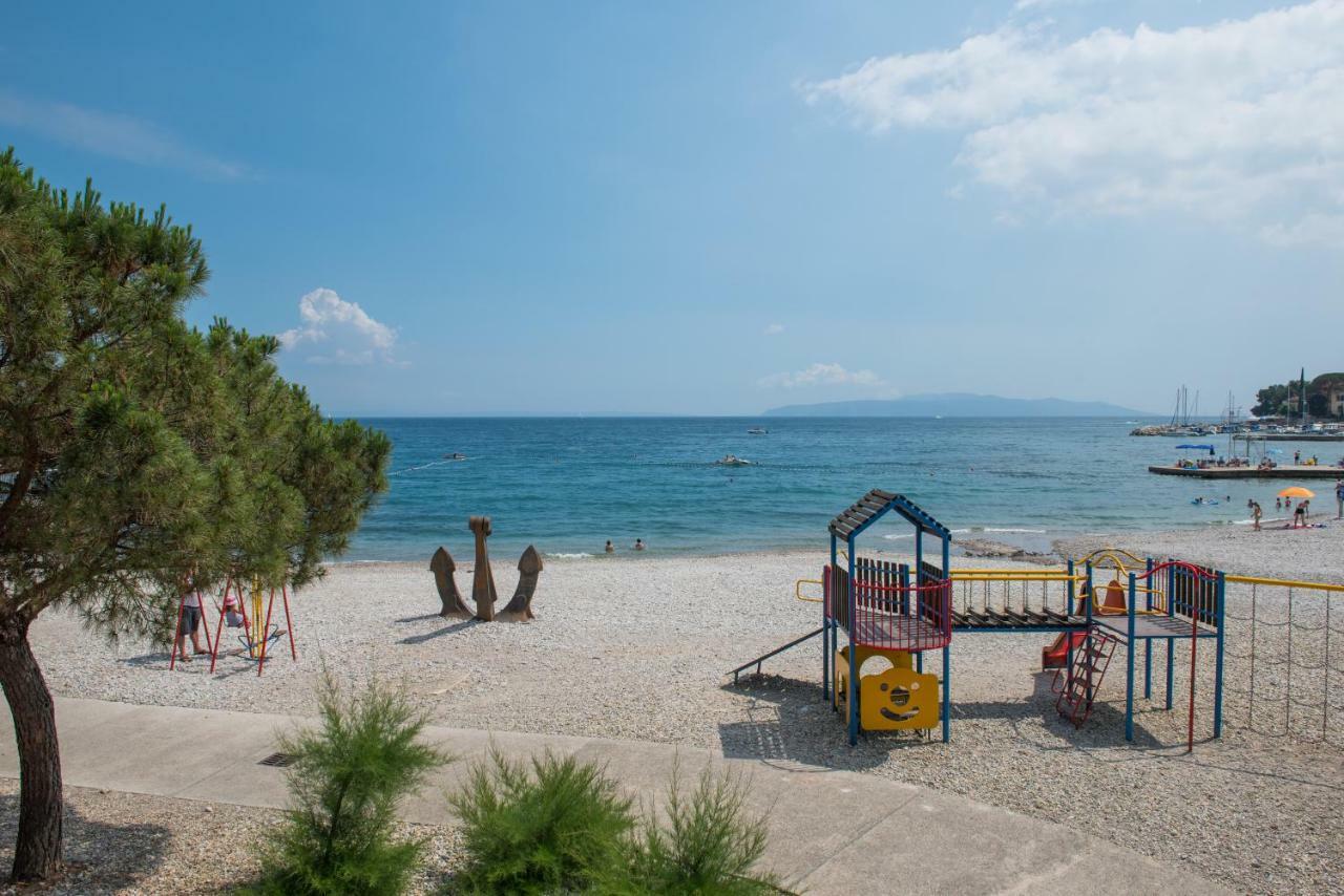 Oasis Of Peace And Relaxation Ii. Apartment Icici Bagian luar foto
